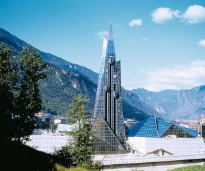 Caldea, Architekt J.M. Ruols