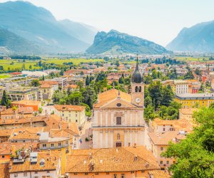 Blick über Arco am Gardasee