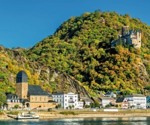 Blick auf St. Goarshausen und Burg Katz