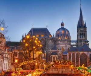 Dom und Weihnachtsmarkt in Aachen